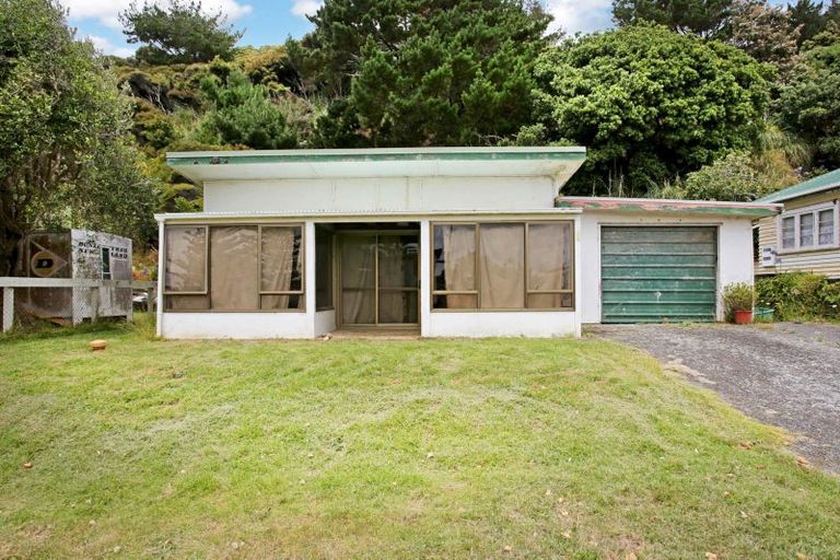 Photo of property in 193 Maunsell Road, Port Waikato, Tuakau, 2695