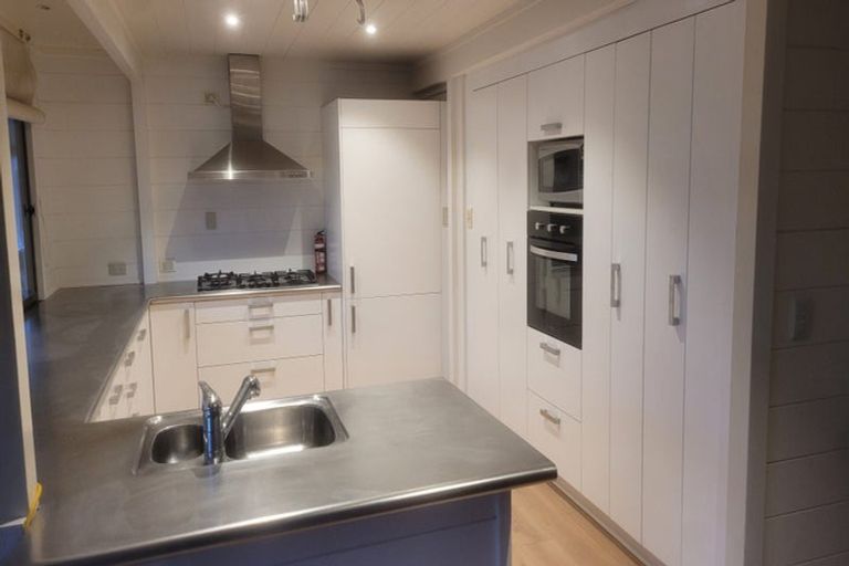Photo of property in 34 Harbour View Road, Leigh, 0985