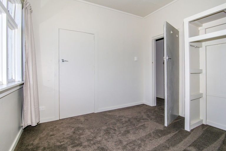 Photo of property in 23 Pakington Street, Westport, 7825