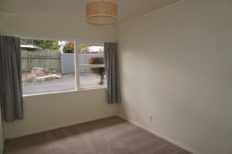 Photo of property in 11 Munstead Place, Hillcrest, Auckland, 0627