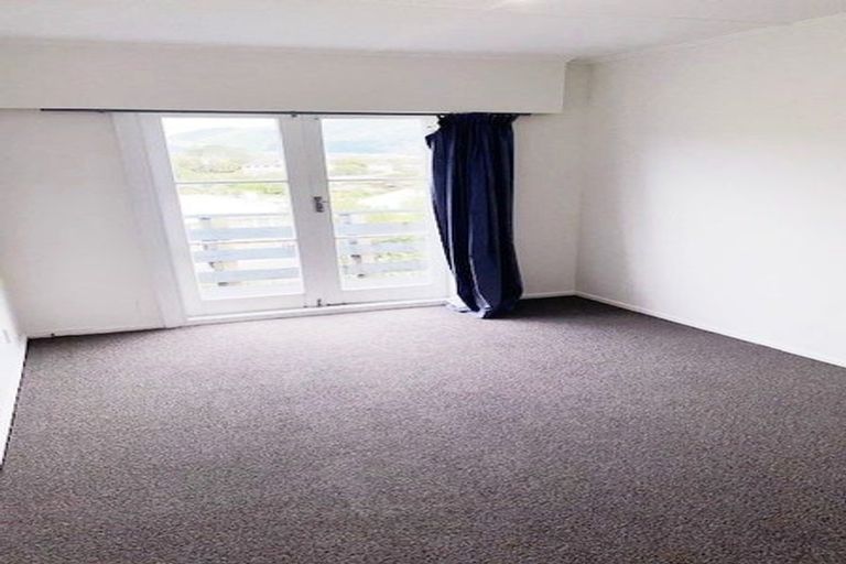 Photo of property in 20 Gloucester Street, Cannons Creek, Porirua, 5024