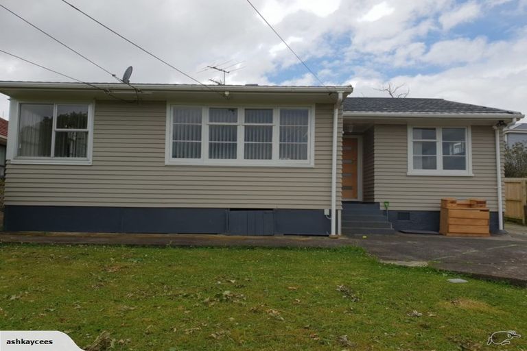 Photo of property in 14 Buller Crescent, Manurewa, Auckland, 2102