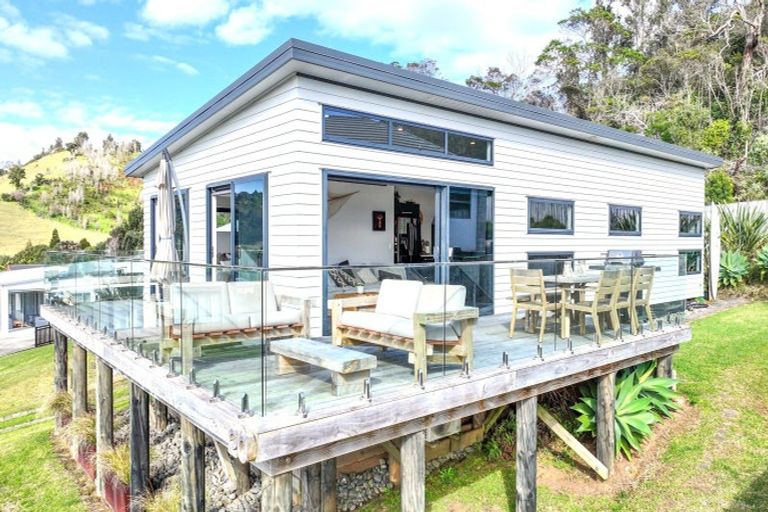 Photo of property in 20 Ross Place, Whiritoa, Whangamata, 3691