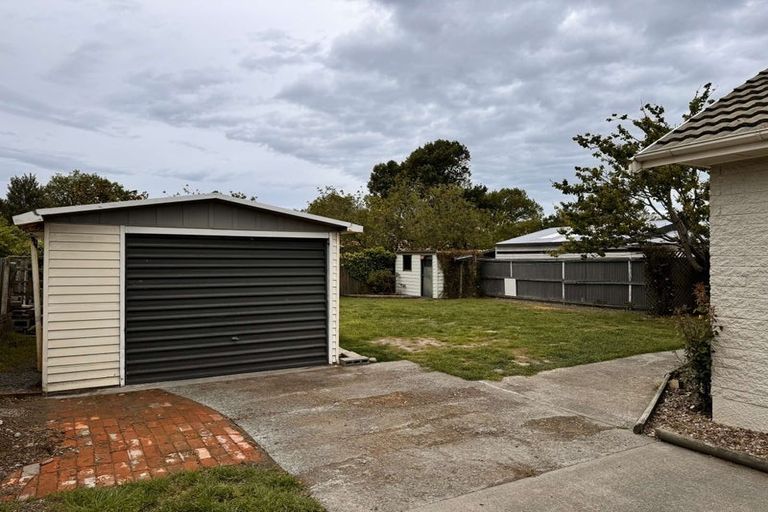 Photo of property in 461 Mairehau Road, Parklands, Christchurch, 8083