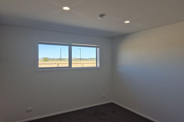 Photo of property in 25 Allan Avenue, Lytton West, 4071