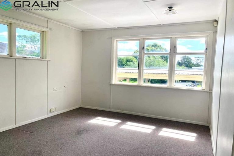 Photo of property in 5/24 Pomaria Road, Henderson, Auckland, 0610