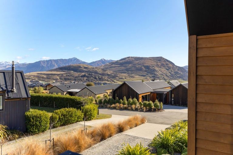 Photo of property in 4 Stockyard Lane, Jacks Point, Queenstown, 9371