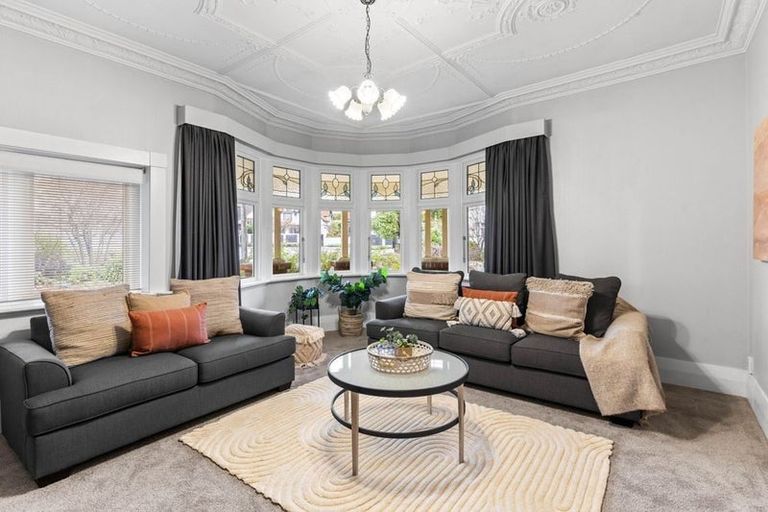 Photo of property in 241 Bay View Road, Saint Clair, Dunedin, 9012