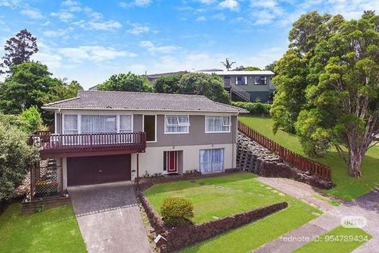 Photo of property in 13 Robbies Road, Shelly Park, Auckland, 2014