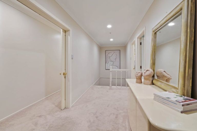 Photo of property in 10 Etherege Place, Howick, Auckland, 2014