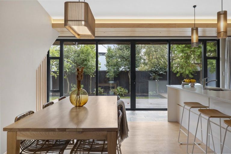 Photo of property in 50a Idris Road, Fendalton, Christchurch, 8052