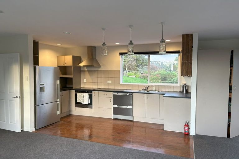 Photo of property in 757 South Titirangi Road, Titirangi, Auckland, 0604