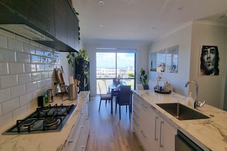 Photo of property in 22 Matairangi Avenue, Totara Heights, Auckland, 2105