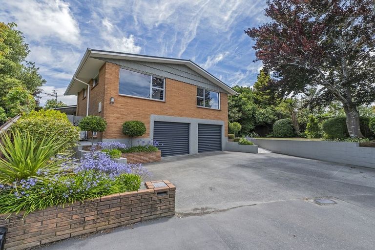 Photo of property in 39 Highfield Place, Avonhead, Christchurch, 8042