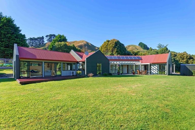 Photo of property in 91 Aston Road, Waikanae, 5391
