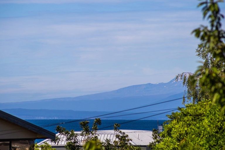 Photo of property in 16 Huia Street, Taupo, 3330