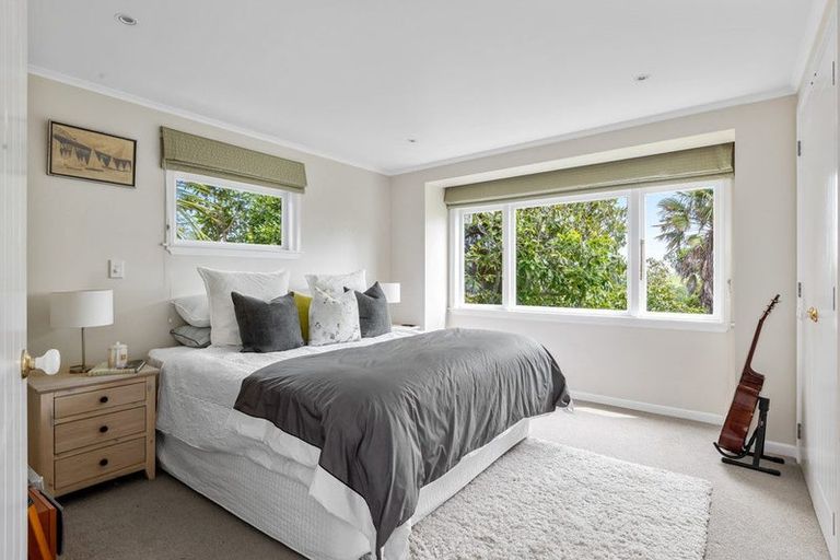 Photo of property in 18a Willis Street, Torbay, Auckland, 0630