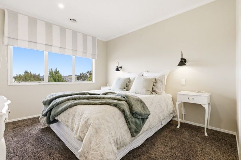 Photo of property in 11 Carpentras Way, Nukuhau, Taupo, 3330