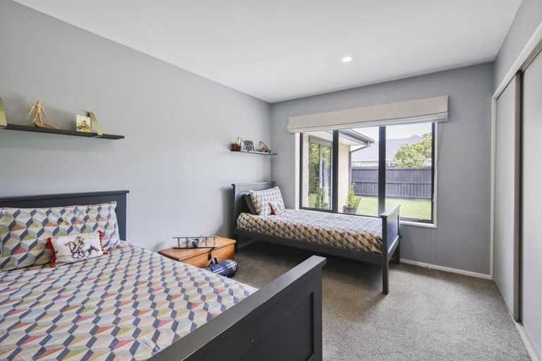 Photo of property in 37 Enverton Drive, Rangiora, 7400