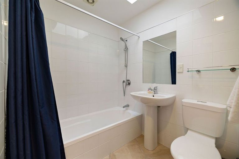 Photo of property in 3b London Lane, Queenstown, 9300