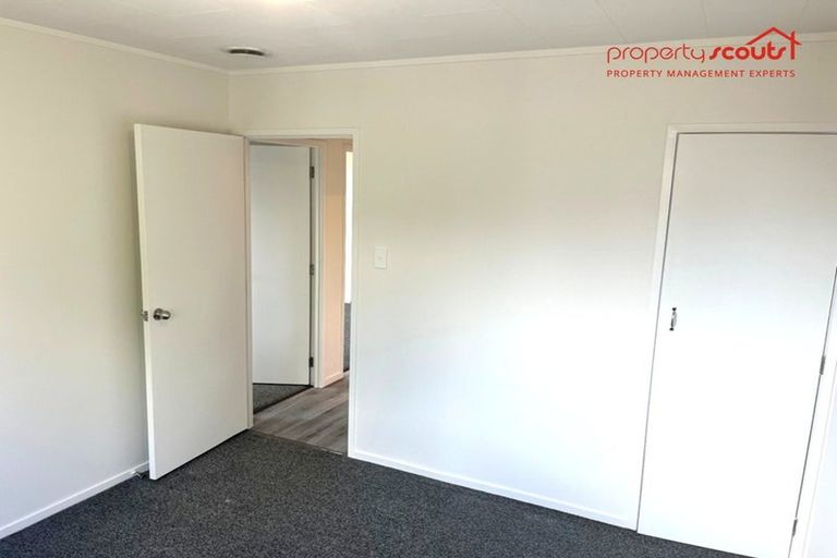Photo of property in 4 Garton Drive, Massey, Auckland, 0614