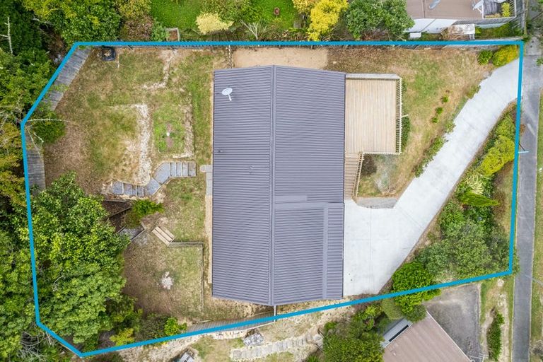 Photo of property in 72 Omapere Street, Whitby, Porirua, 5024