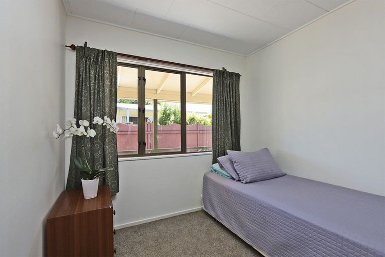 Photo of property in 14 Gilmour Place, Taradale, Napier, 4112