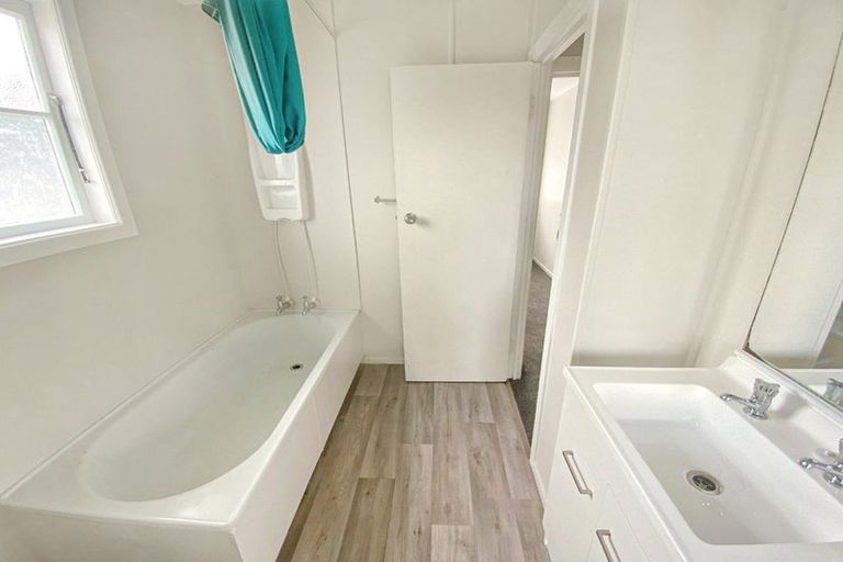 Photo of property in 8 Cargill Street, Tokoroa, 3420