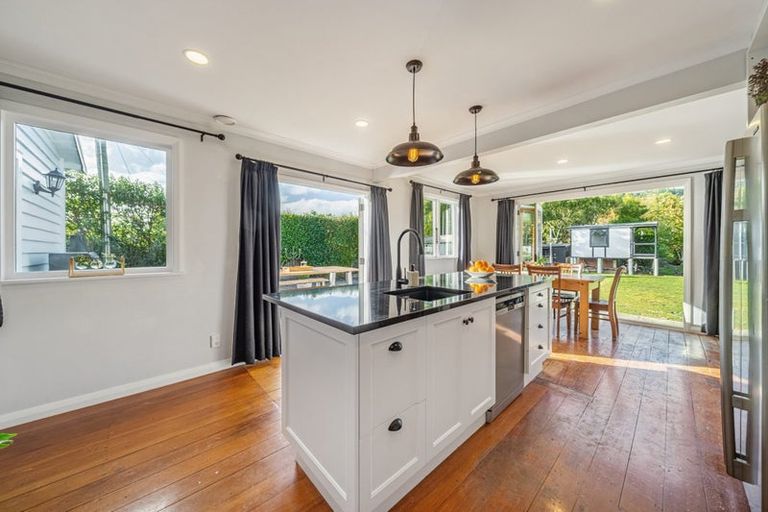 Photo of property in 33 Miro Street, Trentham, Upper Hutt, 5018