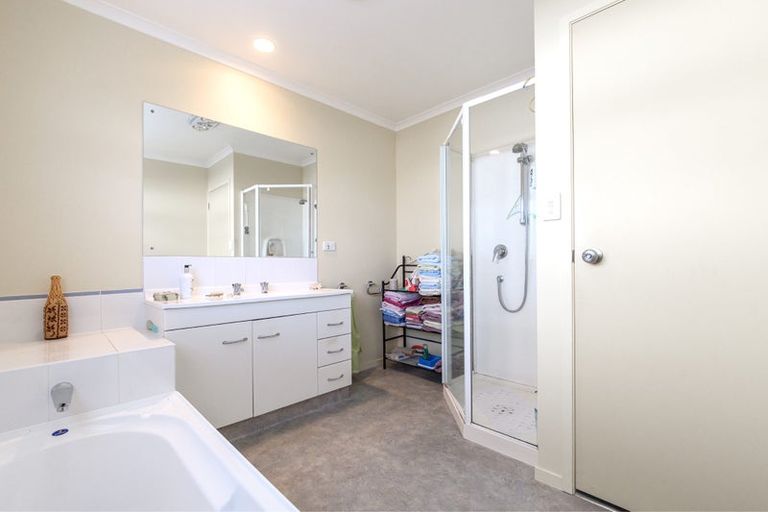 Photo of property in 42 Hollister Lane, Ohauiti, Tauranga, 3112