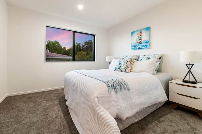 Photo of property in 208a Ti Rakau Drive, Pakuranga Heights, Auckland, 2010