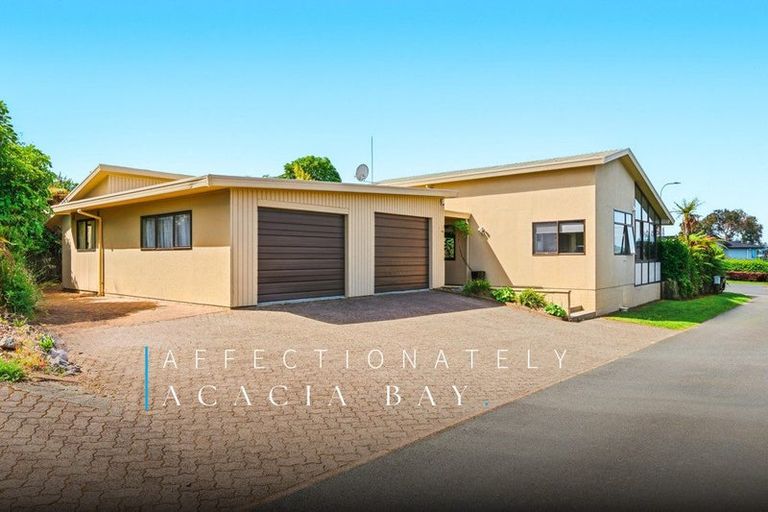 Photo of property in 1/16 Isobel Street, Acacia Bay, Taupo, 3330