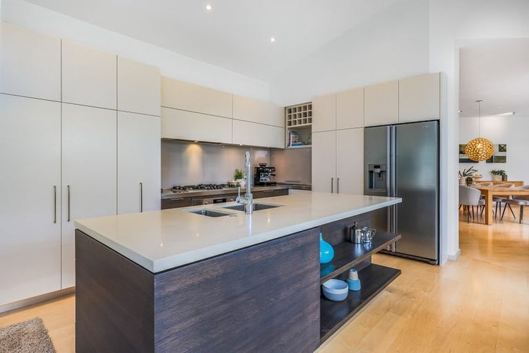 Photo of property in 2/2 Clifton Road, Hauraki, Auckland, 0622