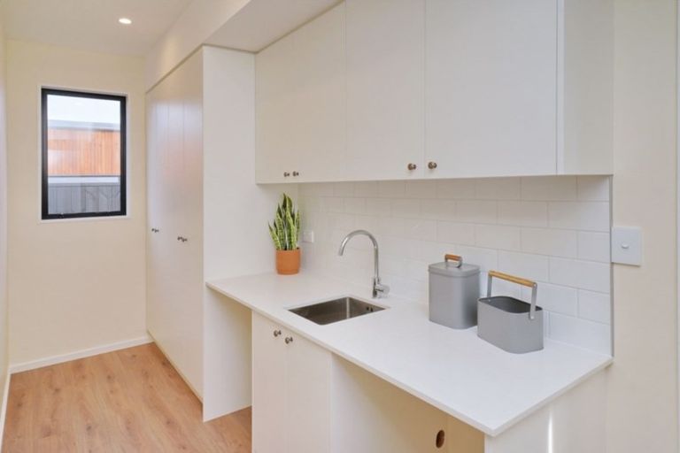 Photo of property in 2 Gerard Place, Rangiora, 7400