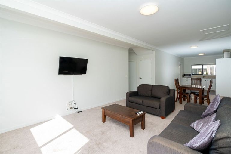 Photo of property in 62u6 Carrington Avenue, Silverdale, Hamilton, 3216