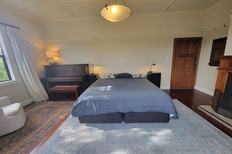Photo of property in 212 Barnard Street, Wadestown, Wellington, 6012