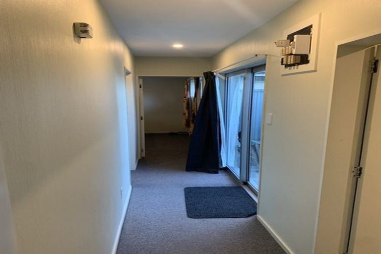 Photo of property in 2/350 Worcester Street, Linwood, Christchurch, 8011