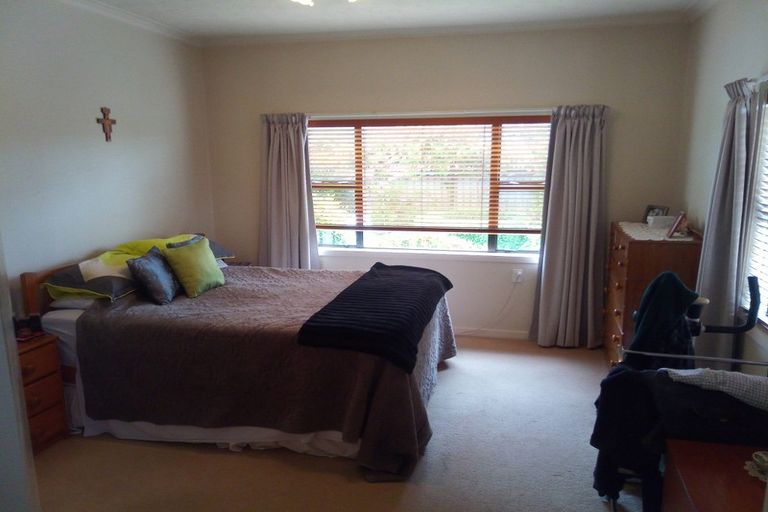 Photo of property in 77 Harris Street, Pukekohe, 2120