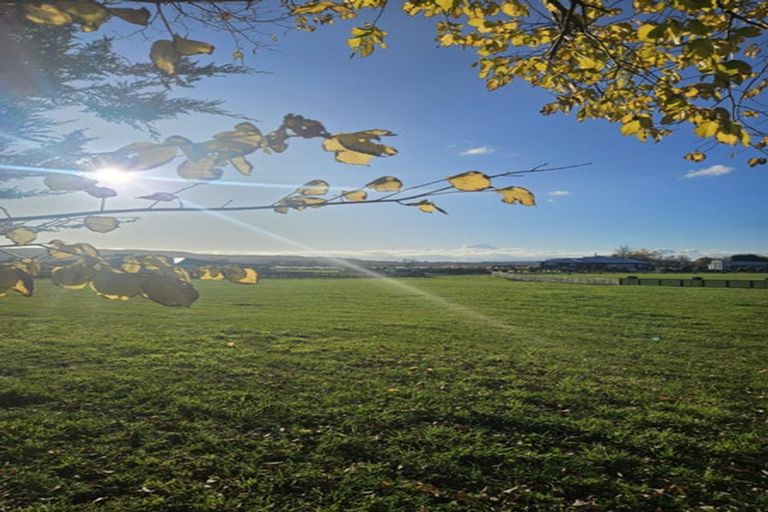 Photo of property in 4 Whare Roto Drive, Waipukurau, 4282