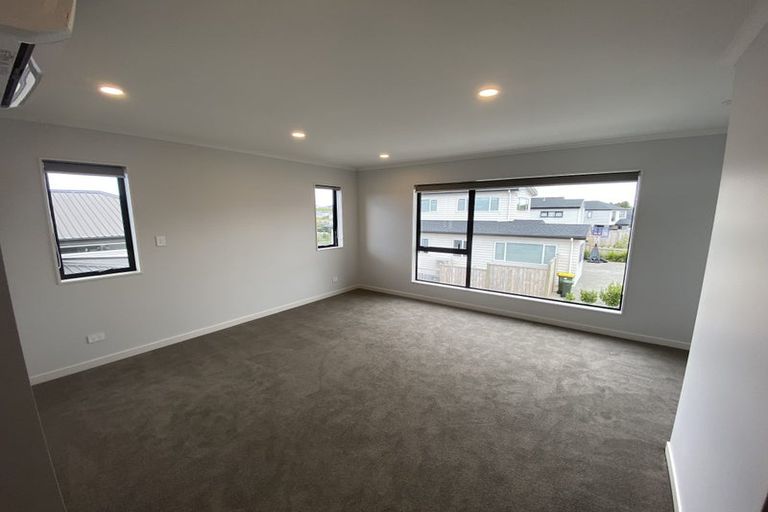 Photo of property in 26 Bine Crescent, Orewa, 0931
