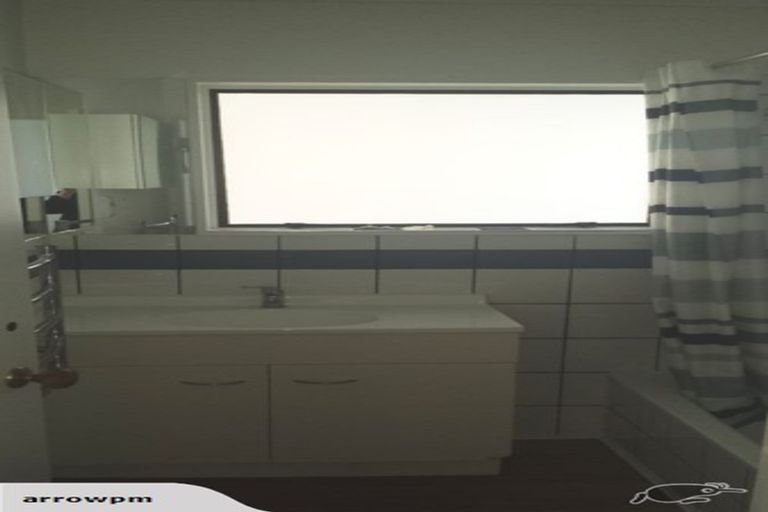 Photo of property in 24 Karamu Street, Te Atatu Peninsula, Auckland, 0610