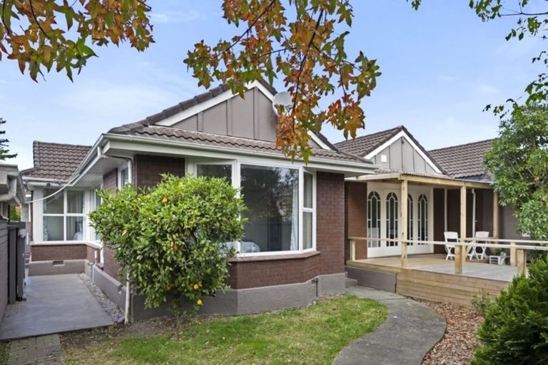 Photo of property in 164 Blighs Road, Strowan, Christchurch, 8052