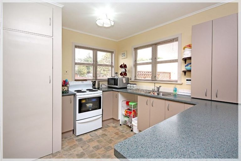 Photo of property in 17 Clyde Street, Levin, 5510