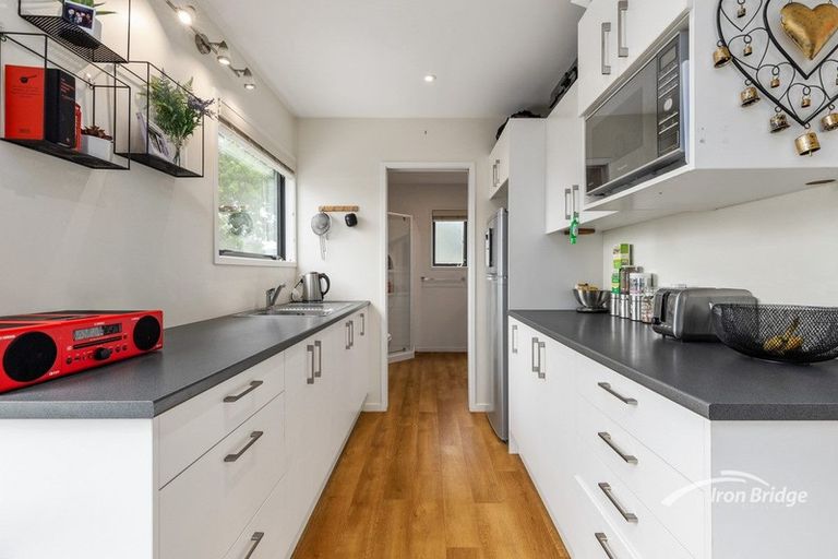 Photo of property in 166 Sunset Road, Unsworth Heights, Auckland, 0632