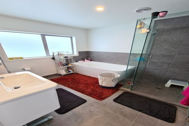 Photo of property in 4 Glide Lane, Whitby, Porirua, 5024