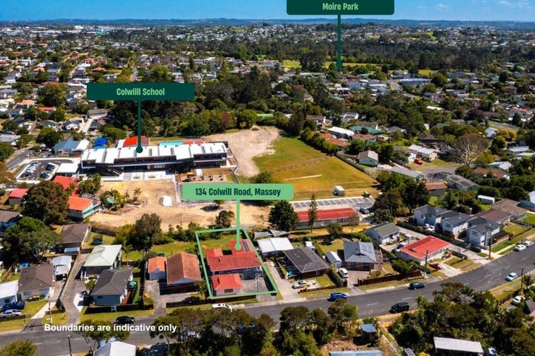 Photo of property in 134 Colwill Road, Massey, Auckland, 0614