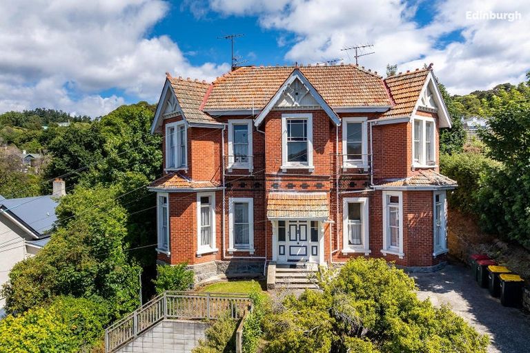 Photo of property in 8 Heriot Row, Dunedin Central, Dunedin, 9016
