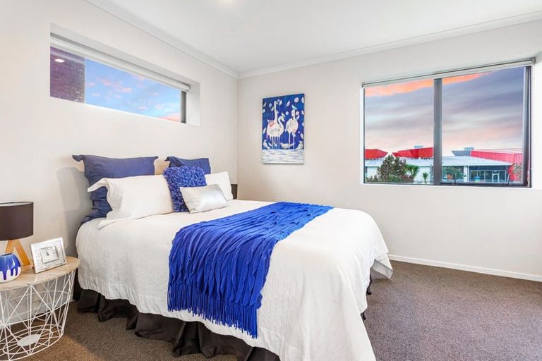 Photo of property in 5/89 Hobsonville Point Road, Hobsonville, Auckland, 0616