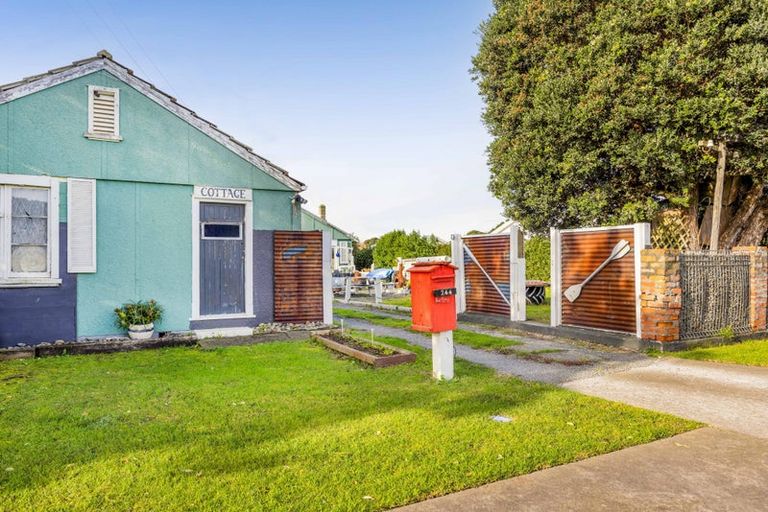 Photo of property in 244 Egmont Street, Patea, 4520