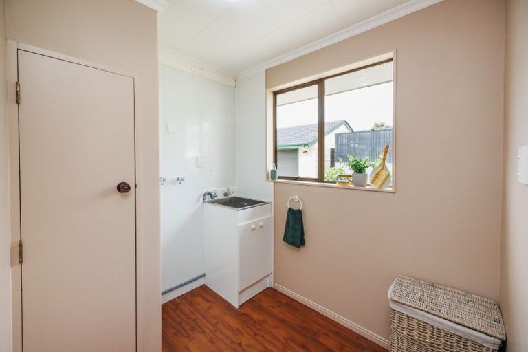 Photo of property in 39 Pencarrow Street, Highbury, Palmerston North, 4412